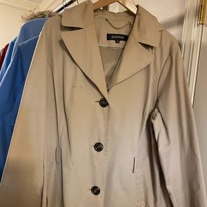 Ellen Tracy trench coat